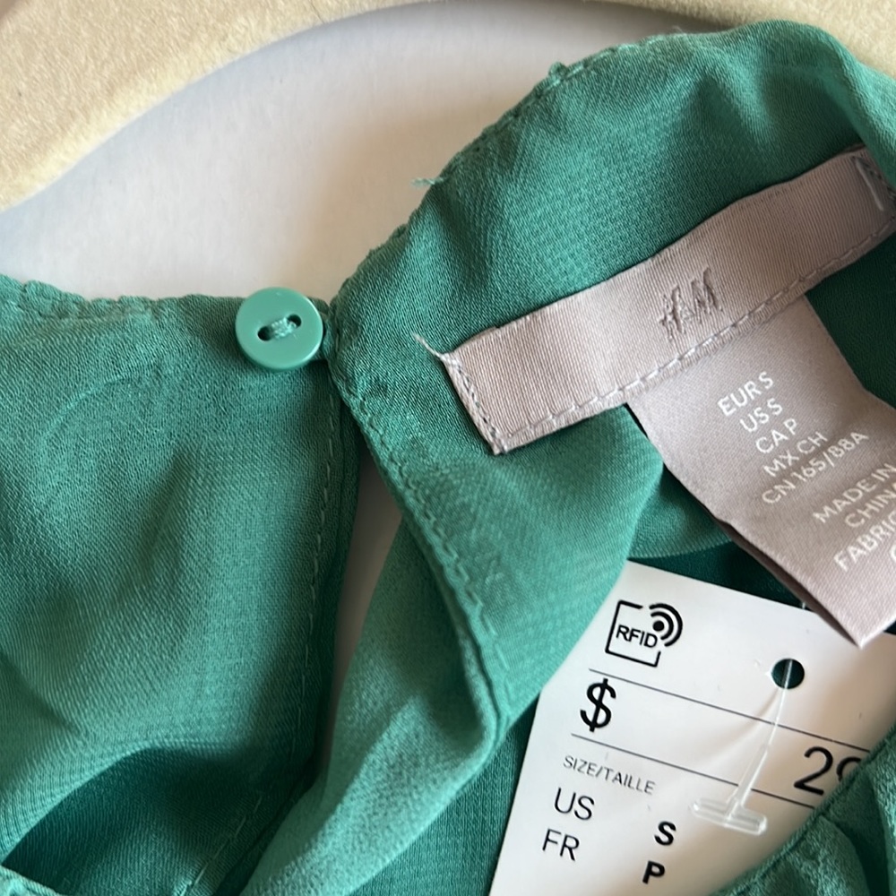 NWT H&M pleated sea foam green tunic top - Picture 7 of 8
